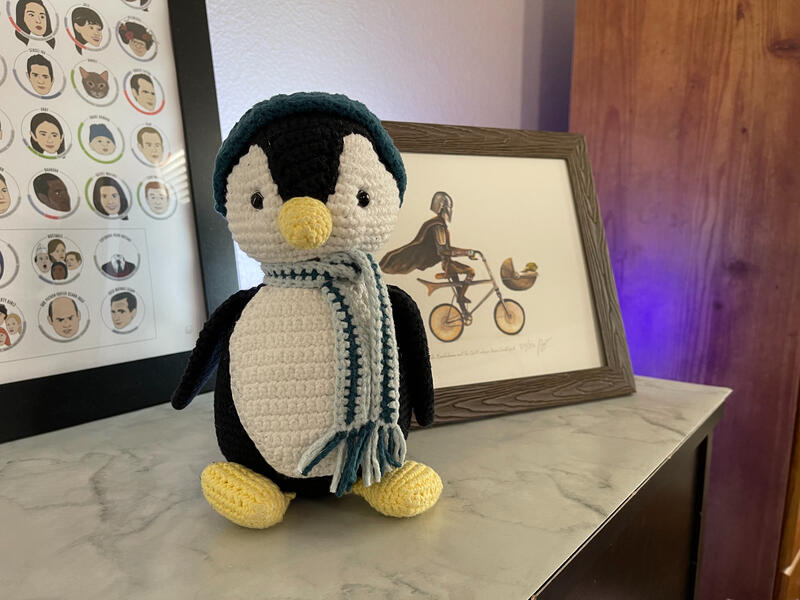 Yarn penguin